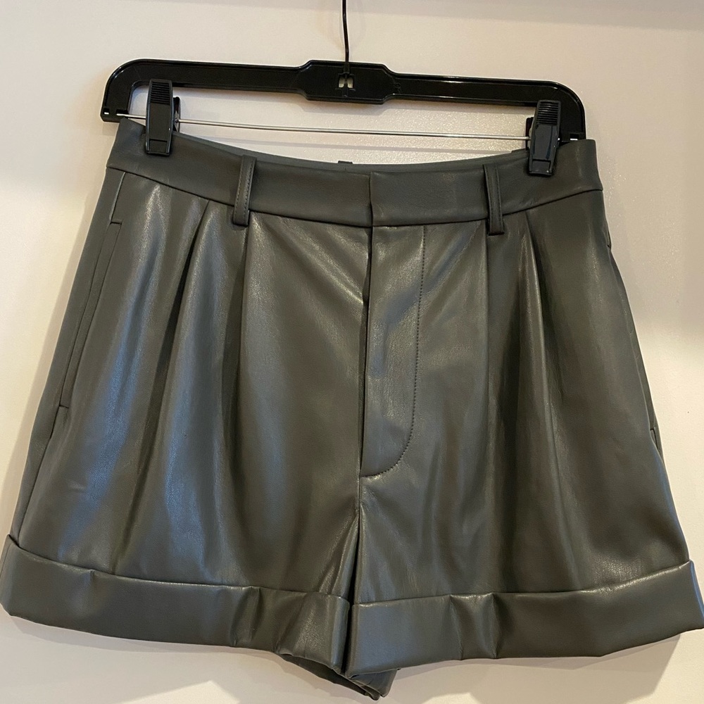 Alice & Olivia never worn faux leather cuff shorts!